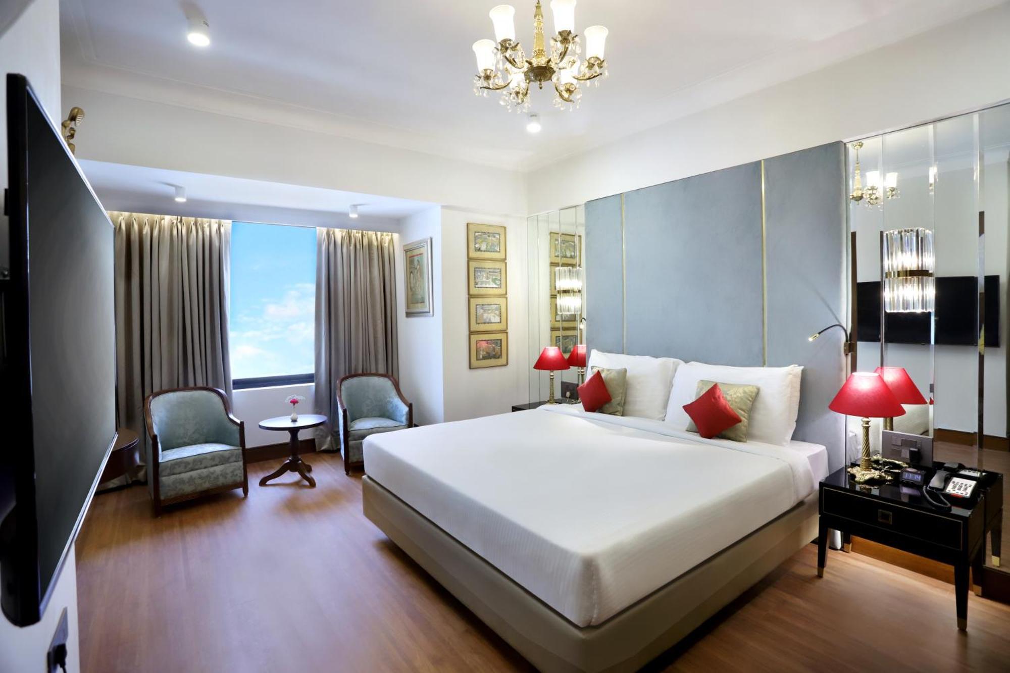 Luxury Suite,1212958633:JPEG