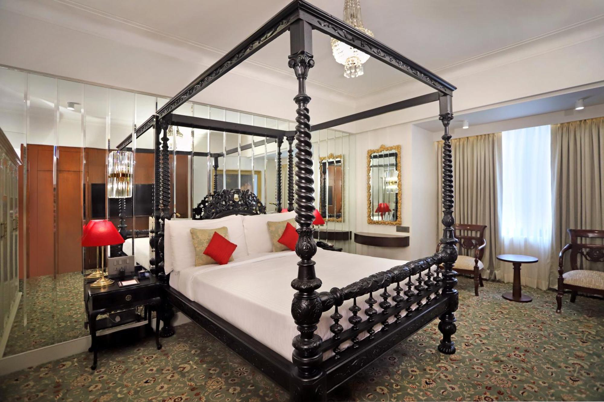Luxury Suite,1212958585:JPEG